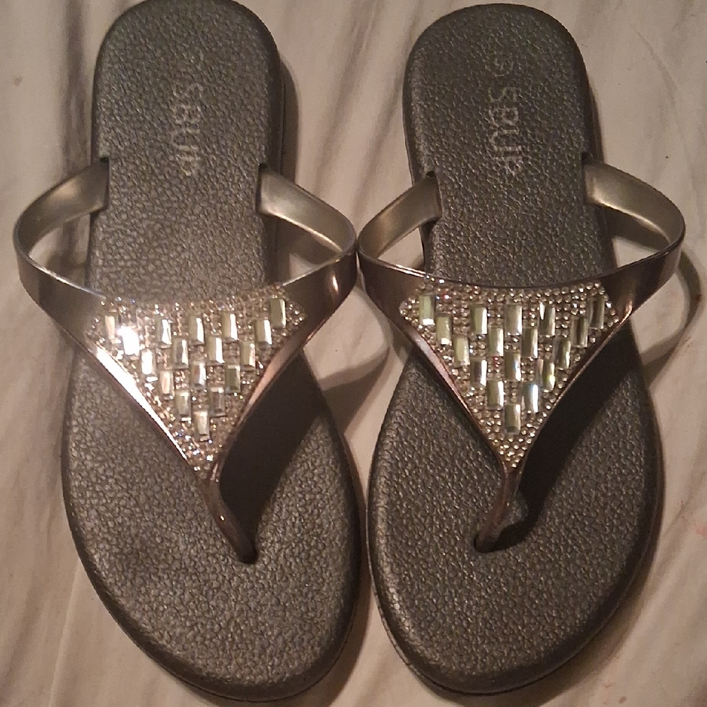 Stylish Rhinestone Sandals